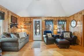 Cabin on the Loop-Lower